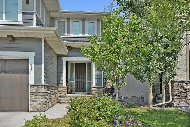 Property Photo: 518 Mahogany Manor SE AB T3M 0Y3