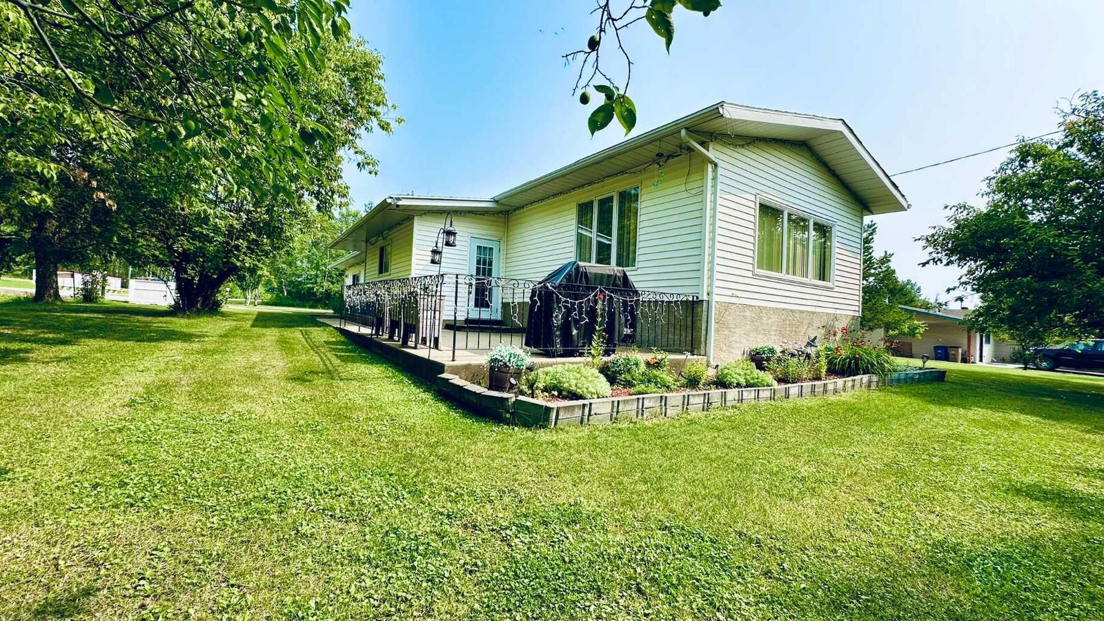 Property Photo: 506, 13441 665A Township AB T0A 2C1