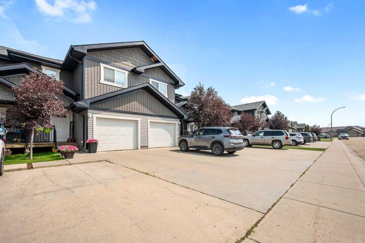 Property Photo:  1511 47C Avenue 7  SK S9V 1W7 