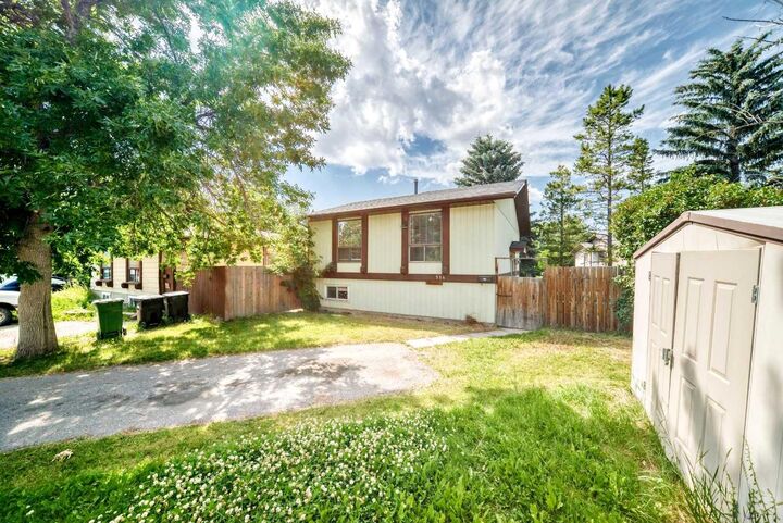 514 Whitehill Place NE — photo 1