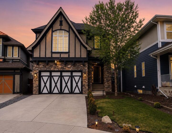 290 Mahogany Place SE — photo 1