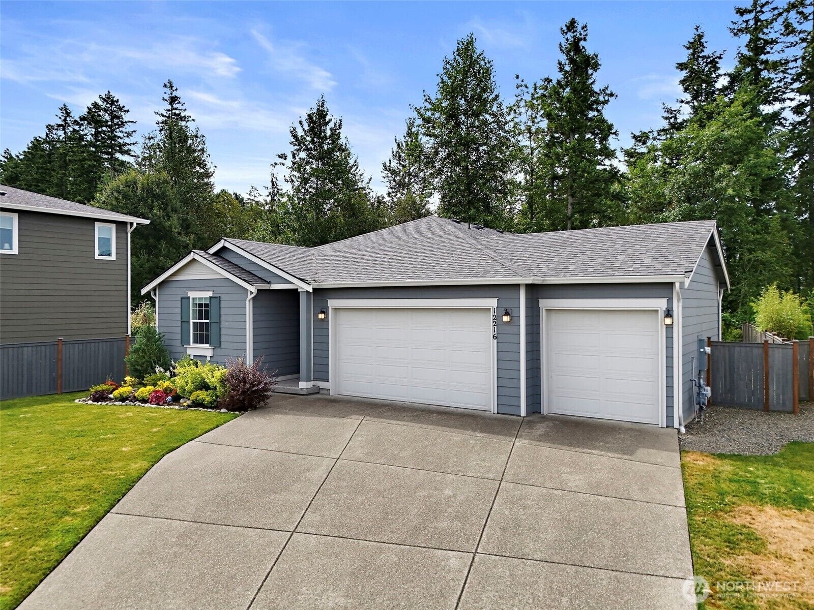 Property Photo: 12216 176th St E WA 98374