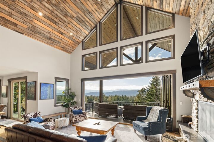 Property Photo:  570  Paintbrush Lane  WA 98940 