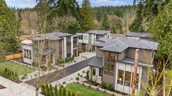 Property Photo: 5014 114th Avenue NE 1 WA 98033