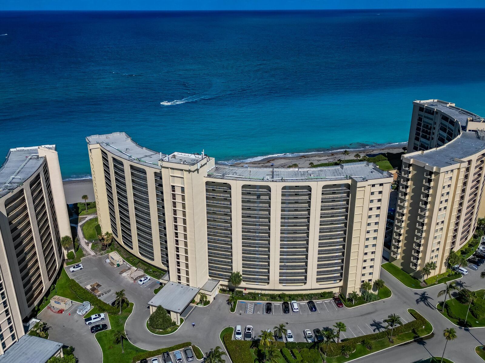 Property Photo:  200 Ocean Trail Way 1106  FL 33477 