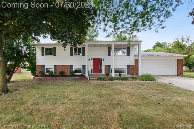 Property Photo:  41533 Borchart Drive  MI 48375 
