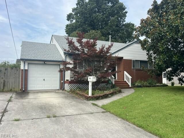 Property Photo: 5680 S Pawnee Rd VA 23462