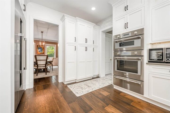 Property Photo:  711 Henley Rd  IN 47374 