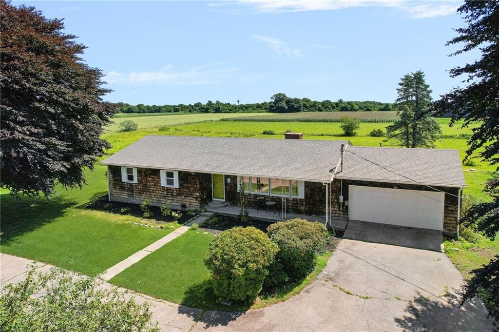 Property Photo:  240 Matunuck Beach Road  RI 02879 