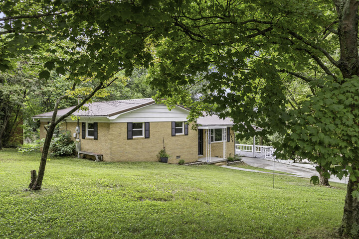Property Photo:  2930 Mountain View Drive SE  TN 37323 