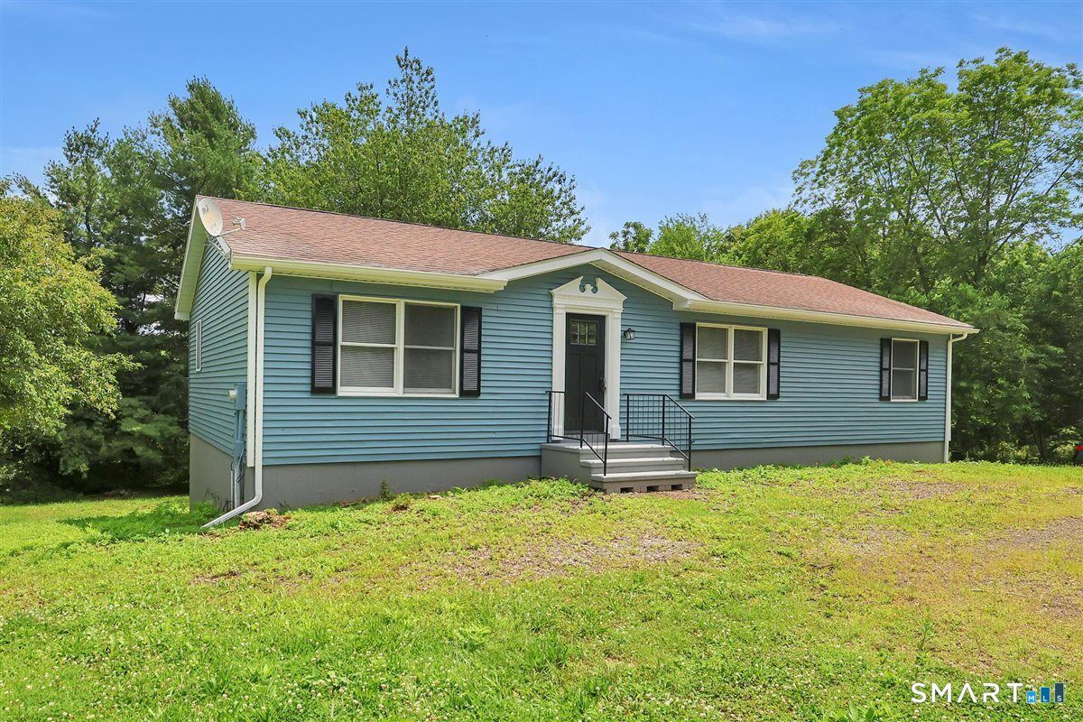 Property Photo:  774 Murdock Avenue  CT 06450 