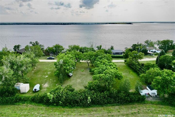 Property Photo:  560 Last Mountain Road  SK S0G 4L0 