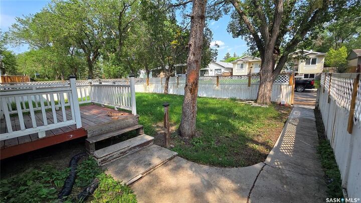 Property Photo:  728 Argyle Street  SK S4T 3P6 