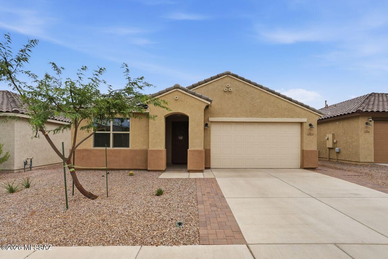 Property Photo:  12512 N Rihl Drive  AZ 85653 