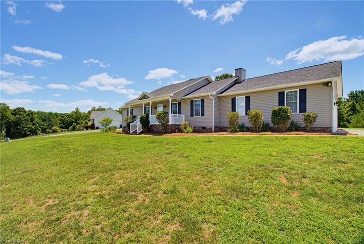Property Photo: 310 Dogwood Acres Lane NC 27025