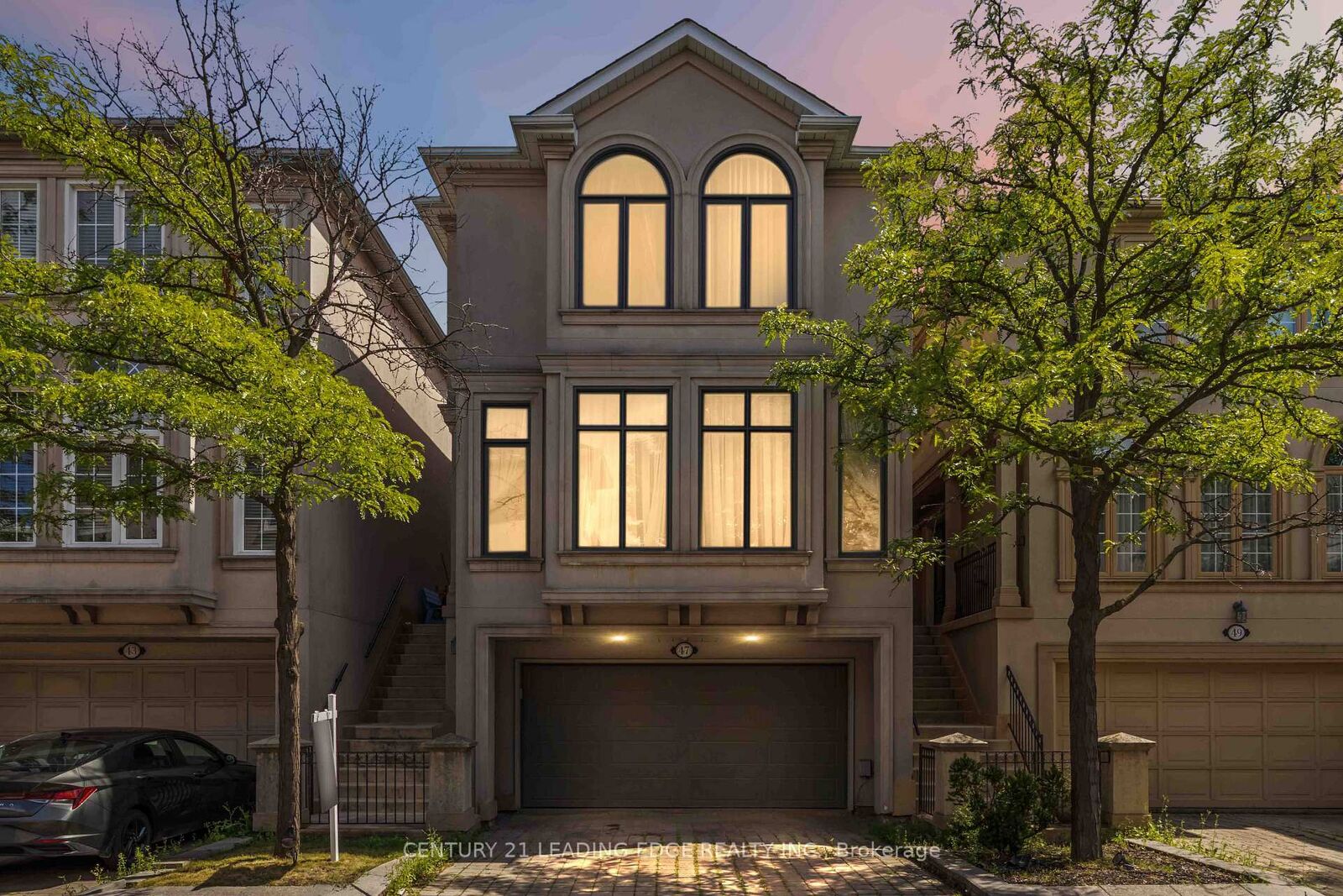 Property Photo:  47 Cordoba Drive 5  ON L4J 8J8 