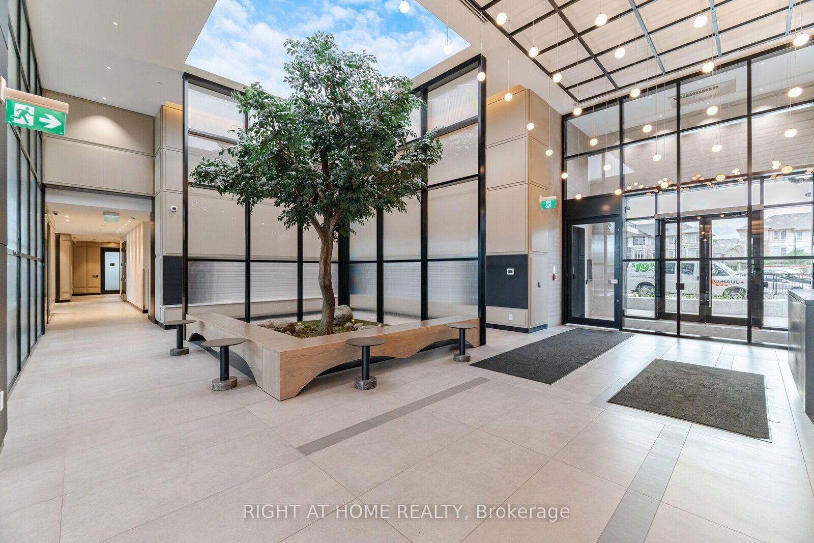 Property Photo:  3220 William Coltson Avenue 1808  ON L6H 7X9 