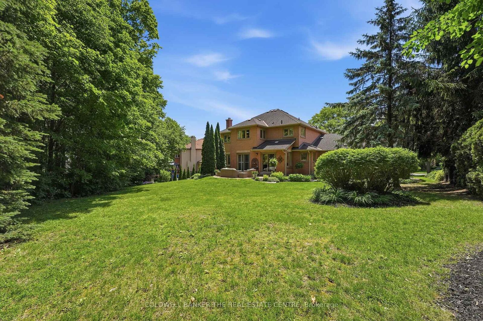 Property Photo: 49 Falling Leaf Court ON L4G 6K6