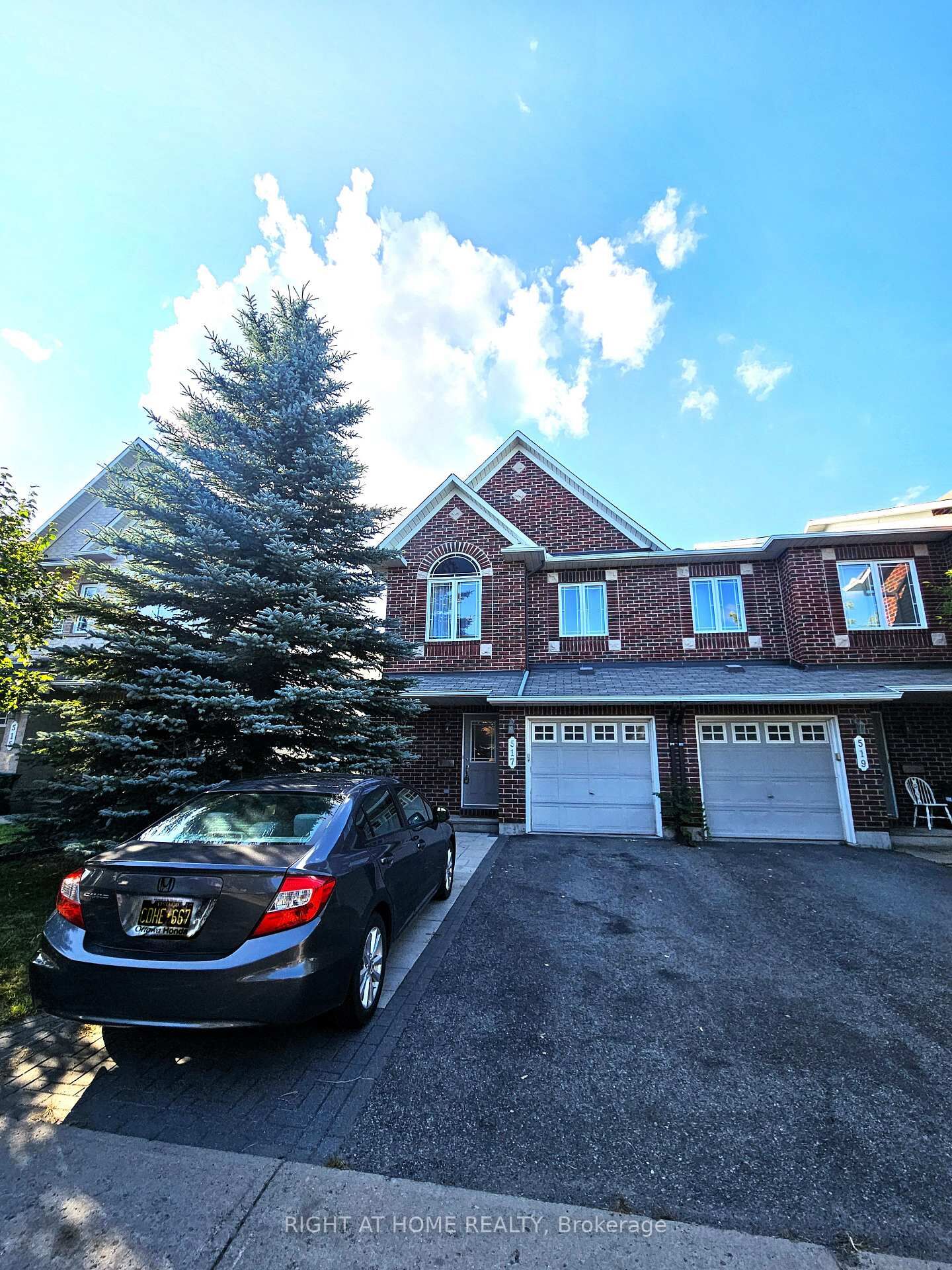 Property Photo:  517 Temiskaming Crescent  ON K2J 0V8 