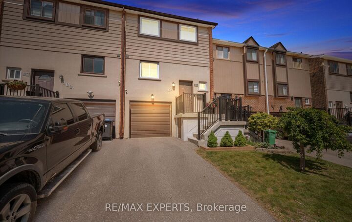 Property Photo: 161 Moregate Crescent 15 ON L6S 3K9