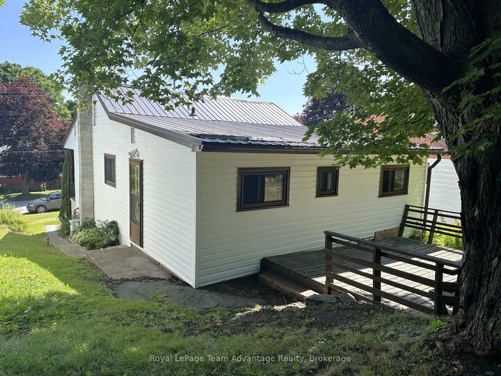 Property Photo: 14 Riverdale Road ON P2A 1N9