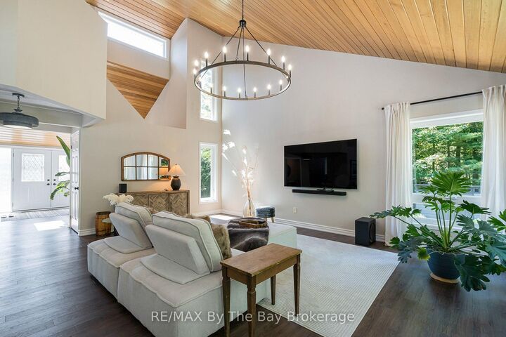 Property Photo:  22 Bridlewood Crescent  ON L9Z 1B4 