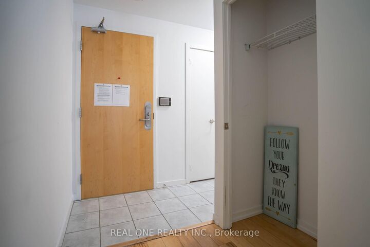 Property Photo:  65 Bremner Boulevard 1207  ON M5J 0A7 