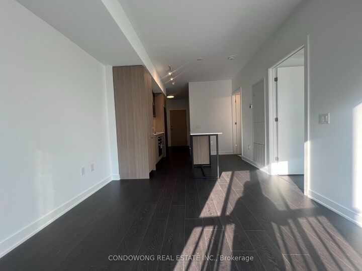 Property Photo: 30 Dreamers Way 567 ON M5A 0Y7