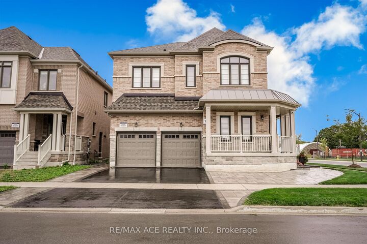 Property Photo:  1 Macpherson Street  ON L1P 0N4 