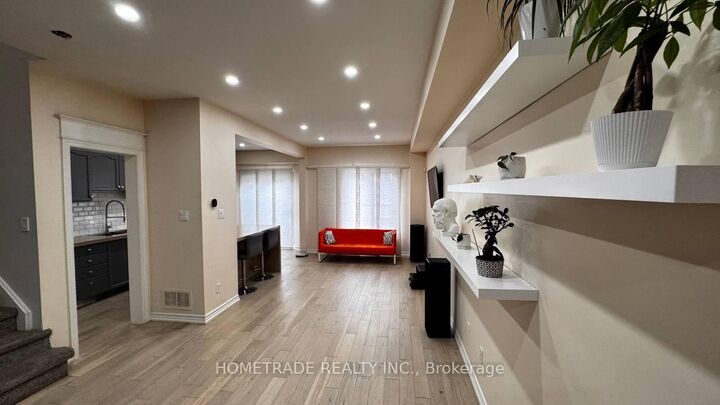 Property Photo: 231 Denise Circle ON L3X 2K2