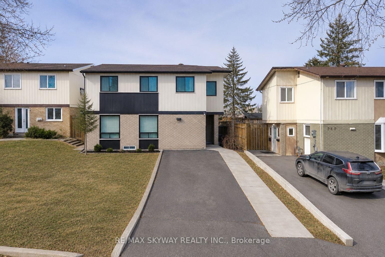 Property Photo: 3 Hercules Court ON L6S 1X6
