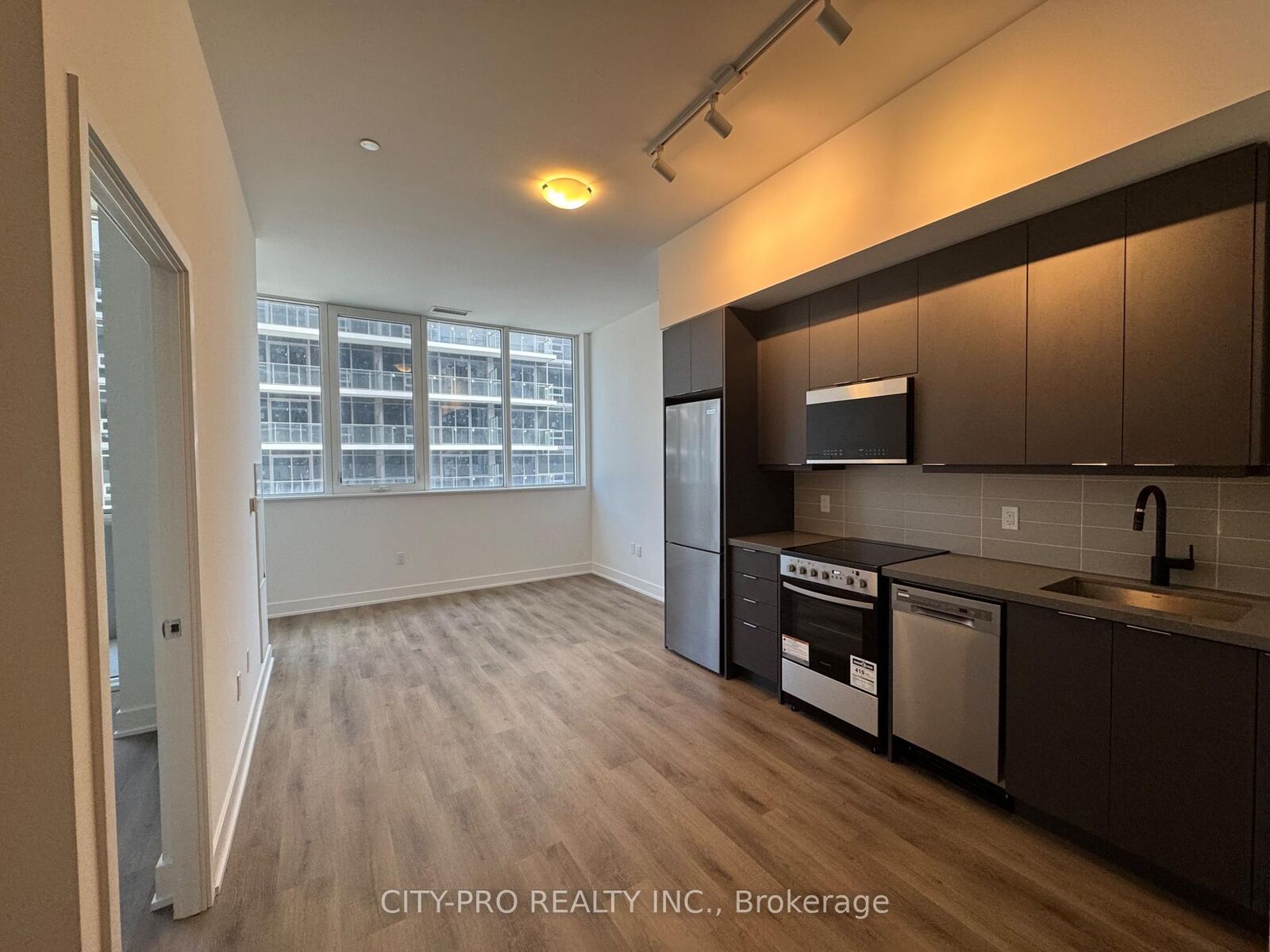 Property Photo:  115 Nipissing Road 309 A  ON L9T 1R3 