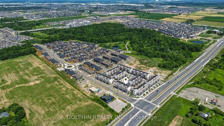 Property Photo: 1589 Rose Way 106 ON L9E 1N4