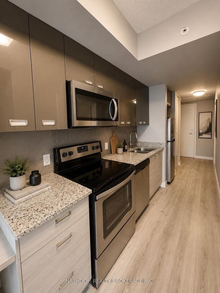 Property Photo:  250 Albert Street 311  ON N2L 0H5 