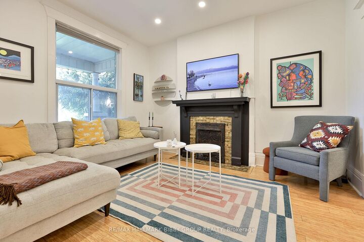 Property Photo:  987 Saint Clarens Avenue  ON M6H 3X8 