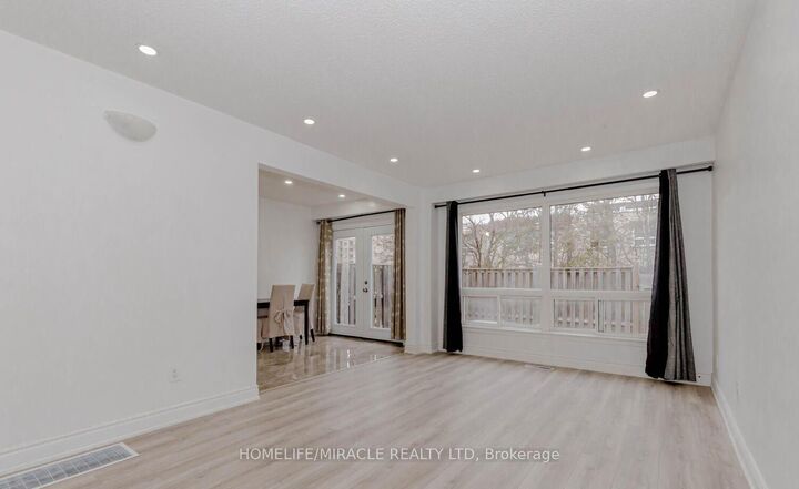7500 Goreway Drive 56 — photo 1