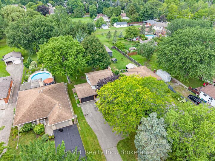 Property Photo:  853 South Pelham Road  ON L3C 3C9 