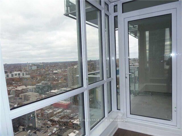 Property Photo:  199 Richmond Street W 3005  ON M5V 0H4 