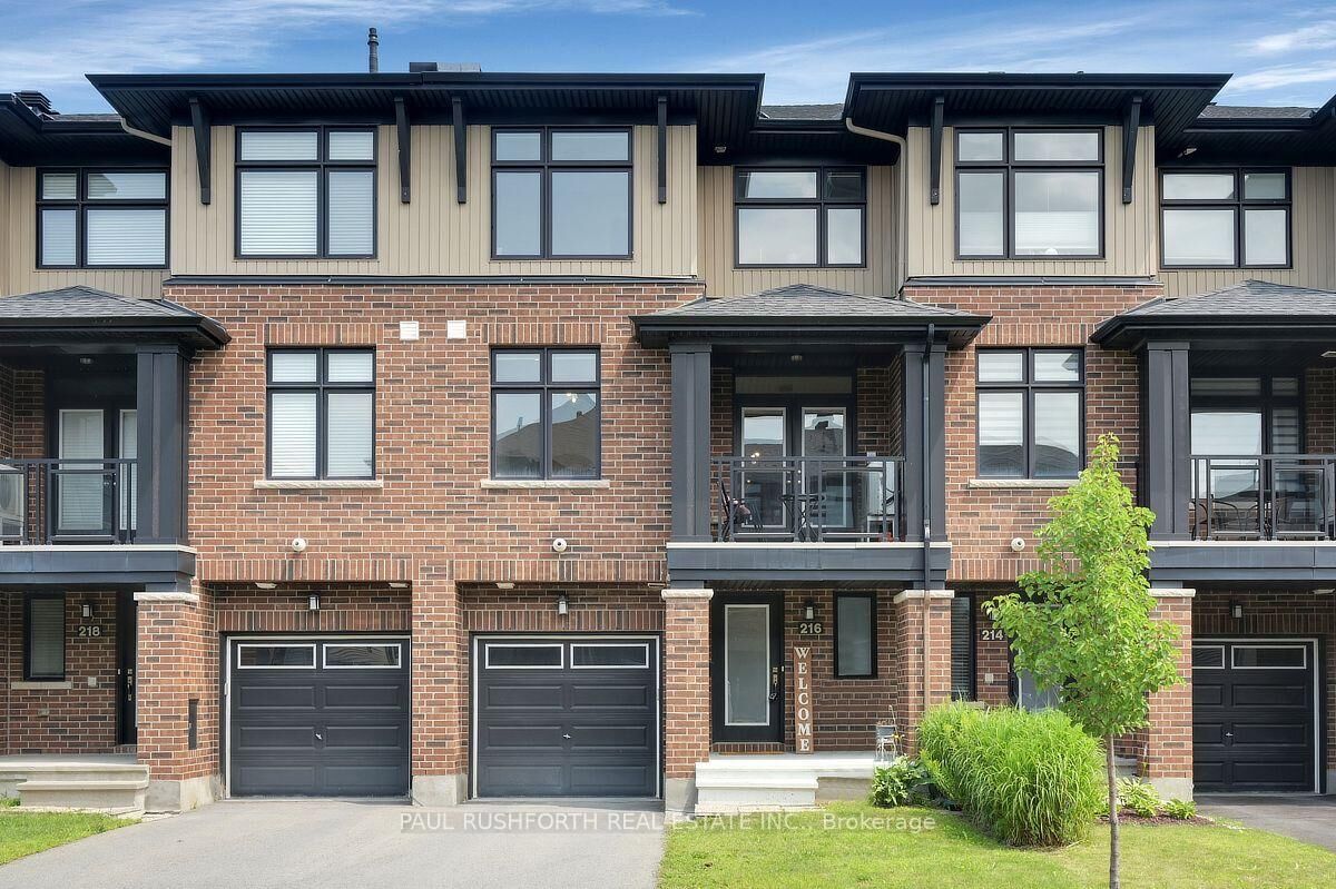 Property Photo:  216 Dragonfly Walk  ON K1W 0J8 