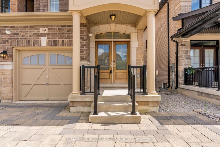 Property Photo:  49 Zenith Avenue  ON L4H 4K9 