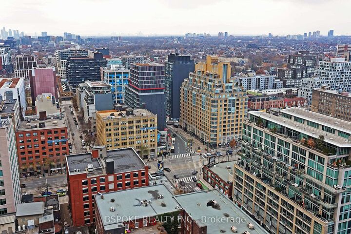 Property Photo:  108 Peter Street 2811  ON M5V 0W2 