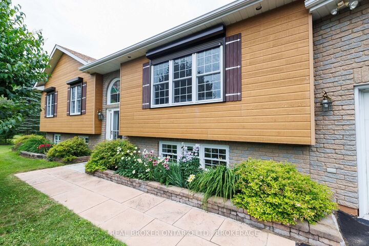 Property Photo:  3213 Dornie Road  ON K0C 1A0 