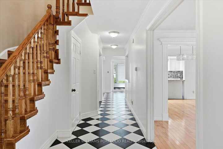 Property Photo:  73 Jessica Gardens  ON L4J 3G1 
