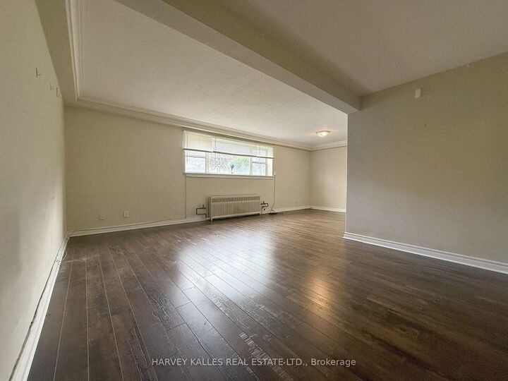 Property Photo:  88 Trethewey Drive 2  ON M6M 4B4 