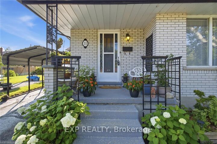 Property Photo:  11 Summit Crescent  ON N1H 1S2 
