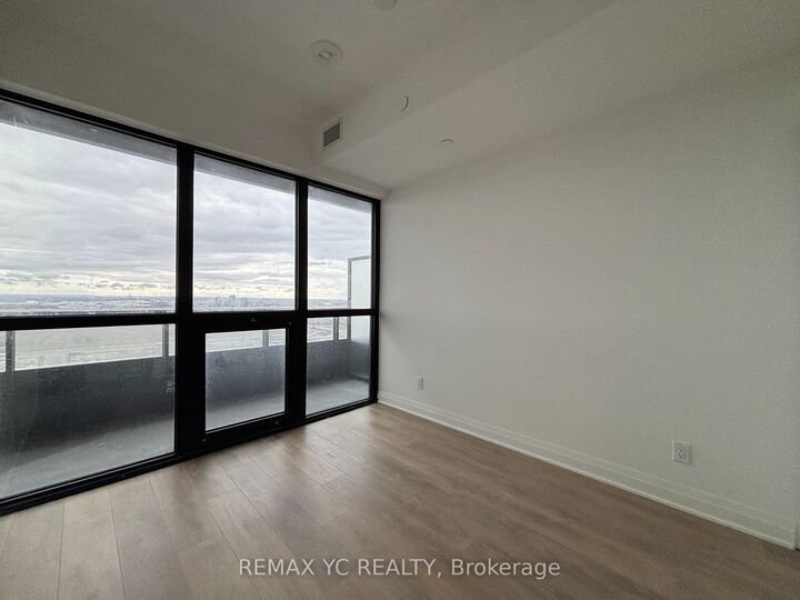 Property Photo:  4015 The Exchange N/A 4109  ON L5B 0N9 
