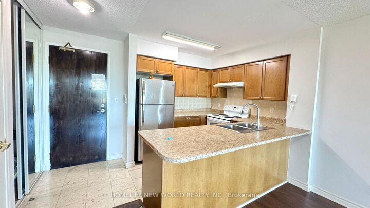 Property Photo:  18 Spring Garden Avenue 507  ON M2N 3G2 