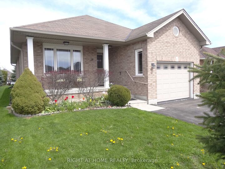 Property Photo:  14 Matchett Crescent  ON K9V 0G8 