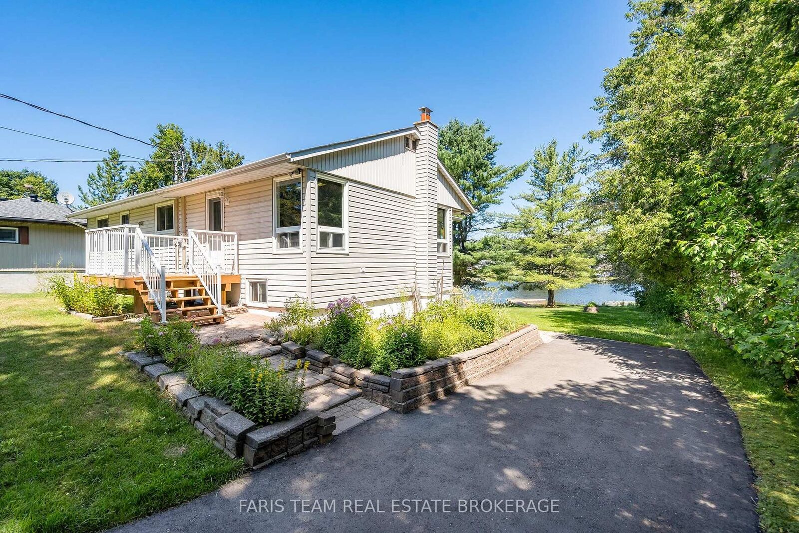 Property Photo: 48 Heath Valley Trail ON L0K 1S0