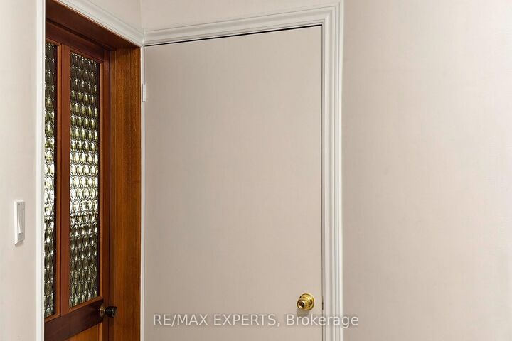 Property Photo: 8 Parr Street ON M6J 2E3